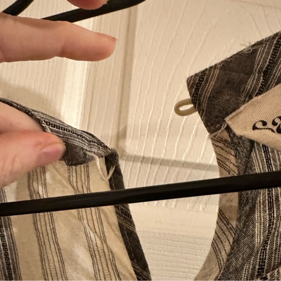 Savannah Jane Embroidered Top - Picture 4 of 6